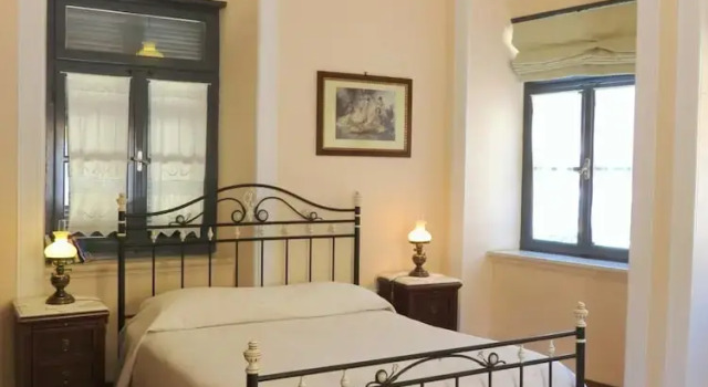 Полулюкс с балконом Phaedra Hotel