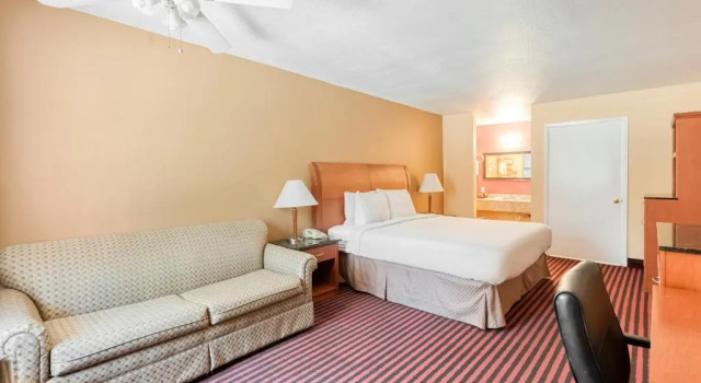 Номер Standard Rodeway Inn & Suites Jefferson