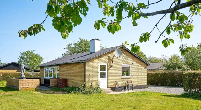 Коттедж 6 Person Holiday Home in Ronne-by Traum