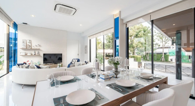 Вилла Luxury Residences 3-Bedroom Pool Villa Beach Access, Na Jomtien Pattaya