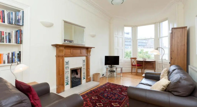 380 Charming one bedroom property in an attractive residential area with great cafes, restaurants and shops nearby, Prenota Hotel Merchiston 