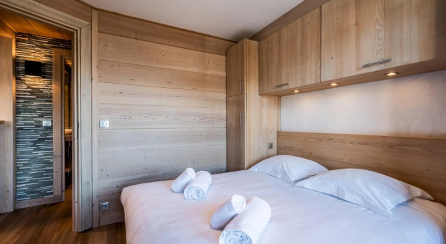 ITAUBA - Luxury ski in ski out apartment with sauna