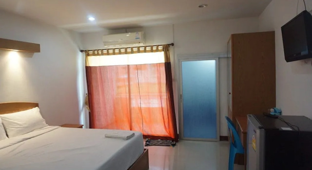The Infinity House, Varaa Hotelli Hotellit North-Eastern Thailand pysäköinnillä, Pysäköinti