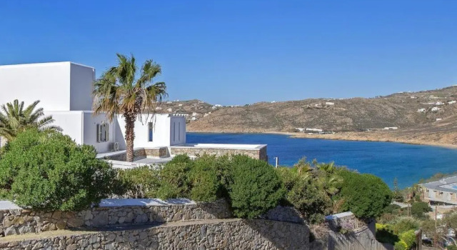Mykonian house in Elia beach by GHH