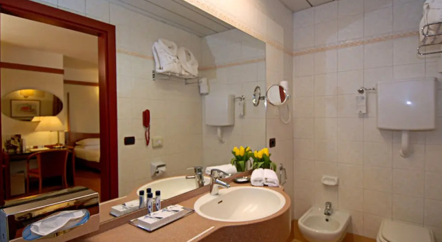 Номер Standard Hotel Du Lac et Bellevue