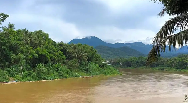 Номер Standard Luang Prabang Golden Lotus Villa River View