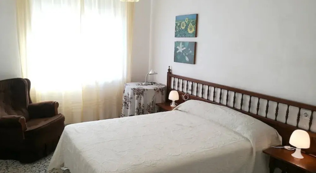 Apartment A 150 M From the Beach, With Three Bedrooms for 6 People, Rezerwuj Apartament Hotele w Murcja z parkingiem, Parking