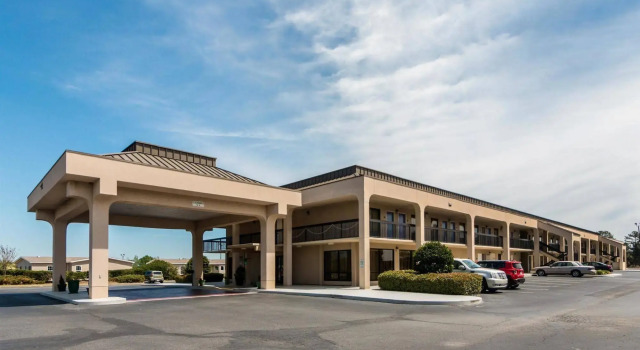 Clarion Pointe, Rezerwuj Hotel Dublin Georgia
