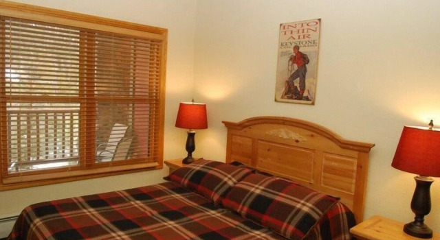 Hidden River Lodge 2 Bedroom Apartment by Key to the Rockies, Забронировать Апартаменты/квартира Отели Roosevelt National Forest с парковкой, Парковка