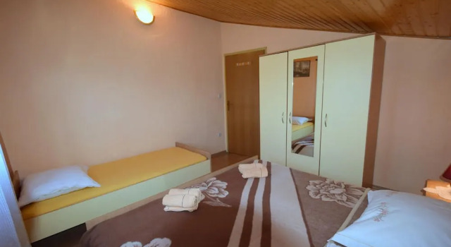 Apartments Mare, Prenota Appartamento Hotel a Isole Quarnerine con parcheggio, Parcheggio