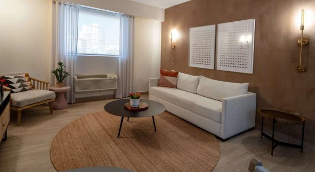 HiBird- Apartment and Suites Hotel