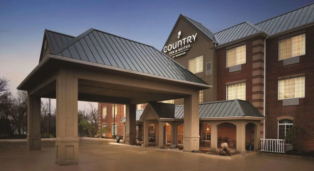 Country Inn & Suites by Radisson, Valparaiso, IN, Rezervovat Hotel Valparaiso Indiana
