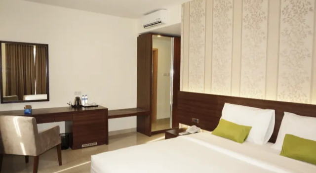 Полулюкс Green Eden Hotel