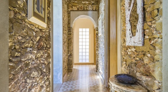 Villa With 4 Bedrooms in Quelfes, With Wonderful sea View, Pool Access, Prenota Villa Cottage a Quelfes, Cottage