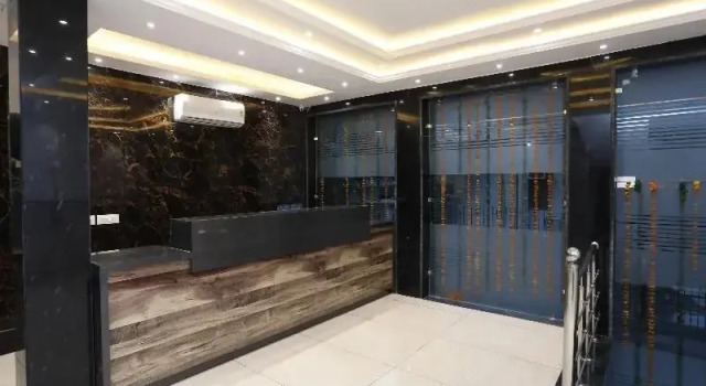 Bg House by OYO Rooms