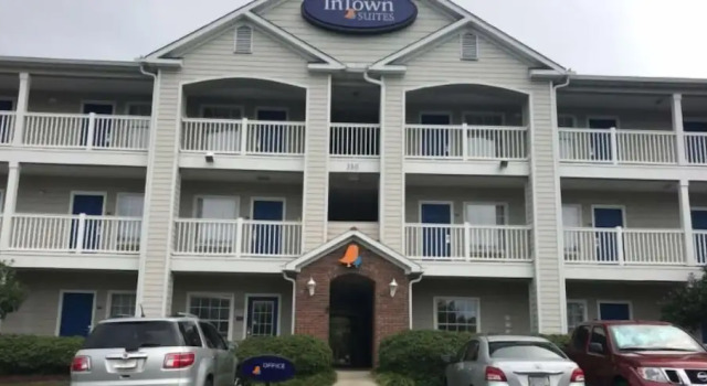 InTown Suites Extended Stay Columbia SC - Columbiana