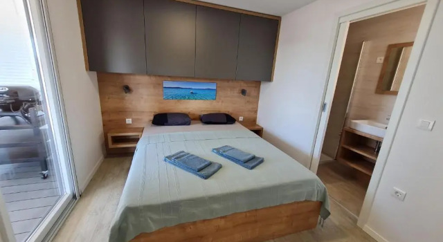 Mobilhome NaMore C4, Tisno, Réserver Hôtel Jezera Île Murter