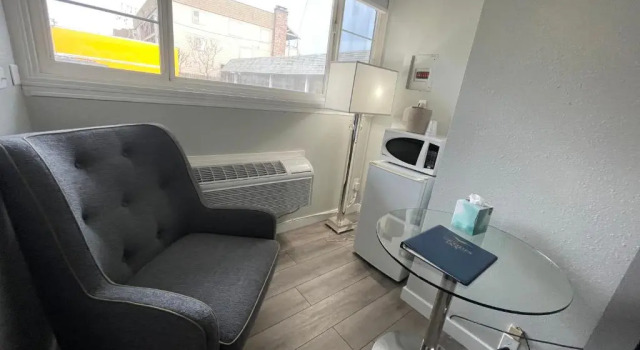 Номер Standard Tides Inn & Suites