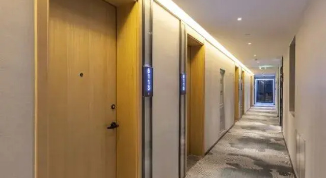 Zhihui Holiday Hotel (Beijing South Railway Station)