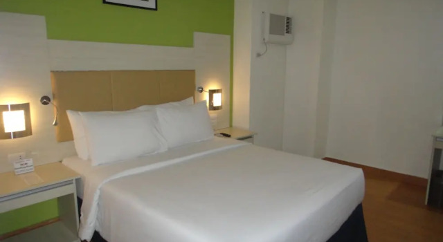 Номер Deluxe Hamersons Hotel Cebu