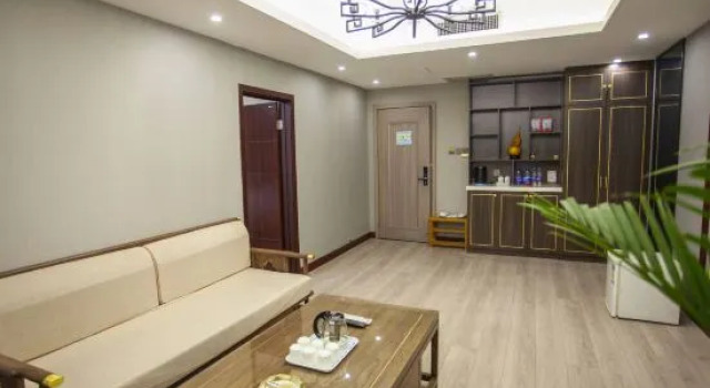 Suite Business Yongping Hotel