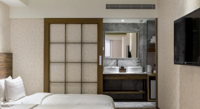 Lan Kwai Fong Garden Hotel, Book Hotel Hotels in Chiayi County with Parking, Parking