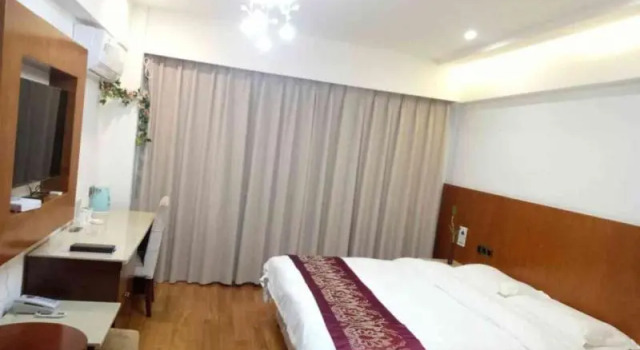 GreenTree Inn Ziyang Lezhi Government Tianchi Town Express Hotel