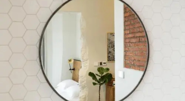 Chum Lure, Book Hotel Huzhou 