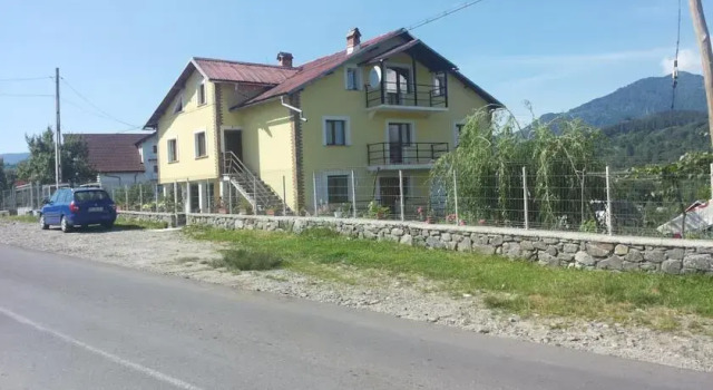 Cuciubac, Забронировать Отель Корбени 