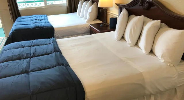 Run of House Monterey Pines Inn