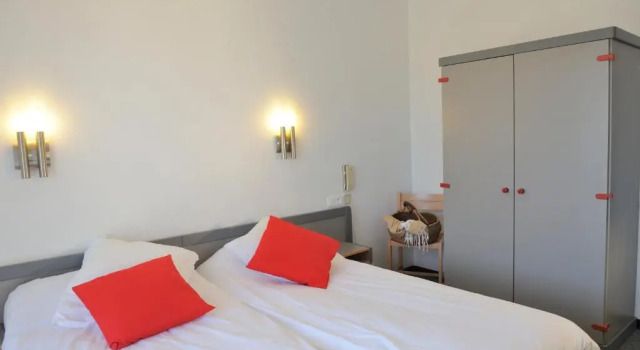 Hôtel Les Mimosas, Đặt Khách sạn Khách sạn ở Vermillion Coast bao gồm bữa sáng, Bữa sáng