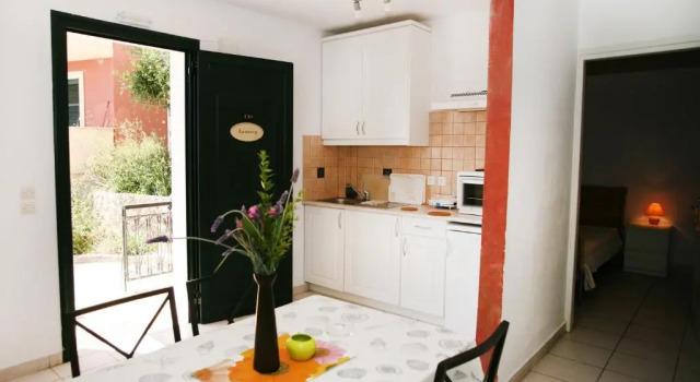 Апартаменты Glyfada Gorgona Apartments