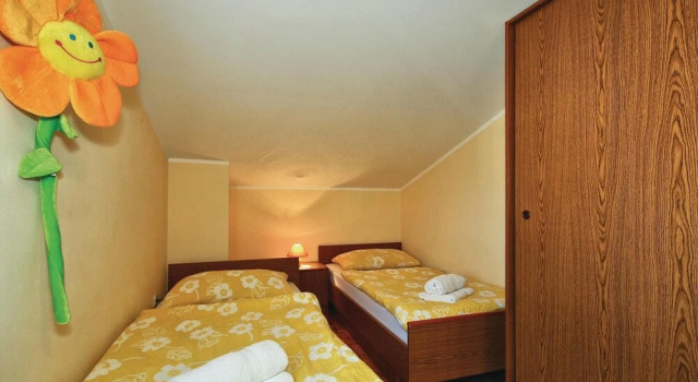 Nice Home in Porec With Wifi and 4 Bedrooms