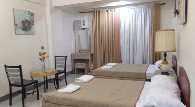 Kassel del Amor Guesthouse, Забронировать Отель Паранак 