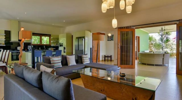 Villa Lumba Lumba Lovina 7, Reservar Vila Hotéis em Seririt com pequeno-almoço, Café da manhã