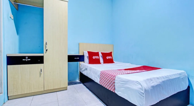 Camera Standard OYO 93209 Guest House Cemara 3