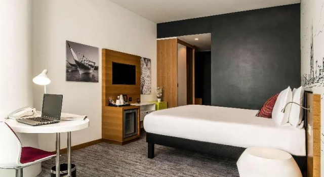 Двухместный номер Standard с видом на море ibis Styles Manama Diplomatic Area