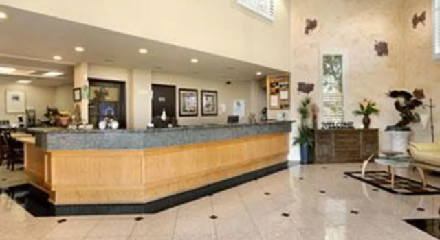 Days Inn Davis, Book Hotel 3-stjernede hoteller i Davis, 3*