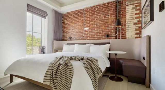 Номер Standard 907 Main Hotel Central Square, Sonder By Marriott Bonvoy