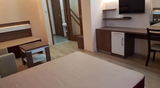Ego 2 Guesthouse, Book Hotel Izvos 