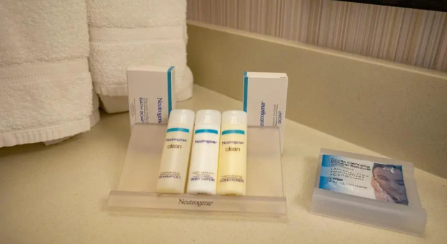 Номер Standard Hilton Garden Inn Evansville