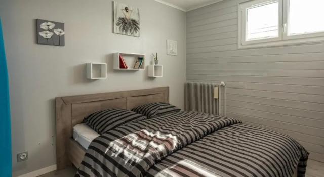 Stunning 5-Bed House in La Bourboule, Prenota Hotel Hotel a Alvernia con parcheggio, Parcheggio