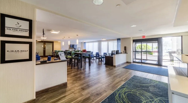 Hampton Inn Allentown, Buchen Sie Hotel Ruppsville USA
