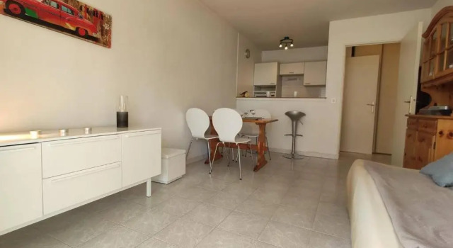 Appartement Juan les Pins, 2 pièces, 4 personnes - FR-1-252-155, Забронировать Апартаменты/квартира Антиб Приморские Альпы