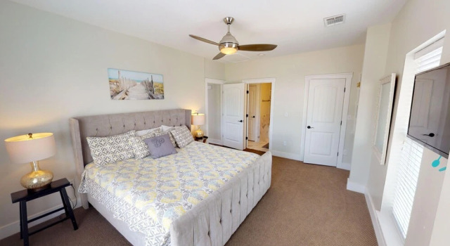 The Sands - 132 Seacrest Dr by Dune Vacation Rentals, Book Hotel Hoteller i Seacrest med parkering, Parkering