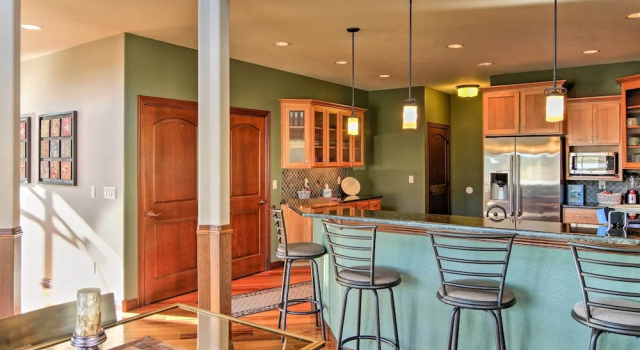 Коттедж с 5 комнатами Sturgis Vacation Rental w/ Hot Tub & Game Room!
