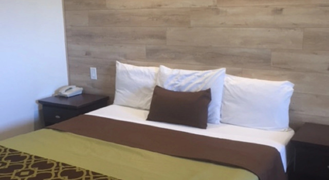 Двухместный номер Deluxe Anaheim Executive Inn & Suites
