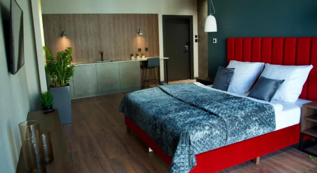 Полулюкс Deluxe Aparts Hotel Radom
