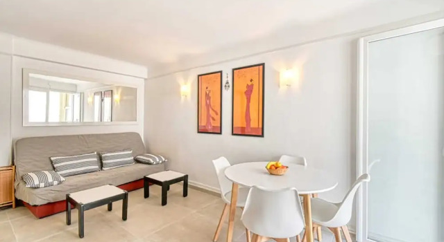 Sunny Apartment With Magnificent View of Plage du Midi Beach, Prenota Appartamento Appartamenti a Midi Beach, Appartamento