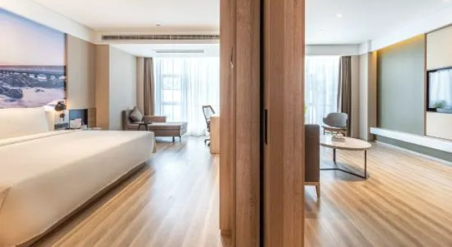 Люкс Atour Hotel Zhuhai Sam's Oyuan Plaza